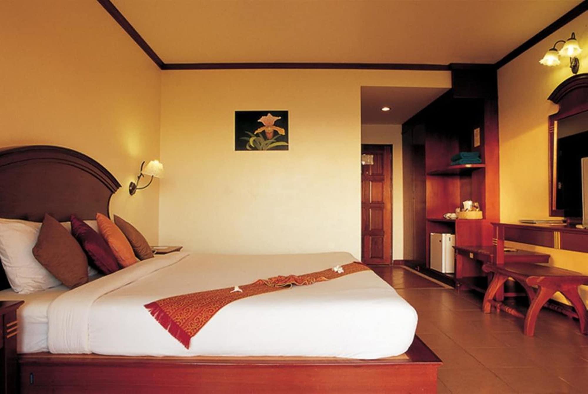 Lanta Casuarina Beach Resort - Sha Plus Ко-Ланта Екстер'єр фото