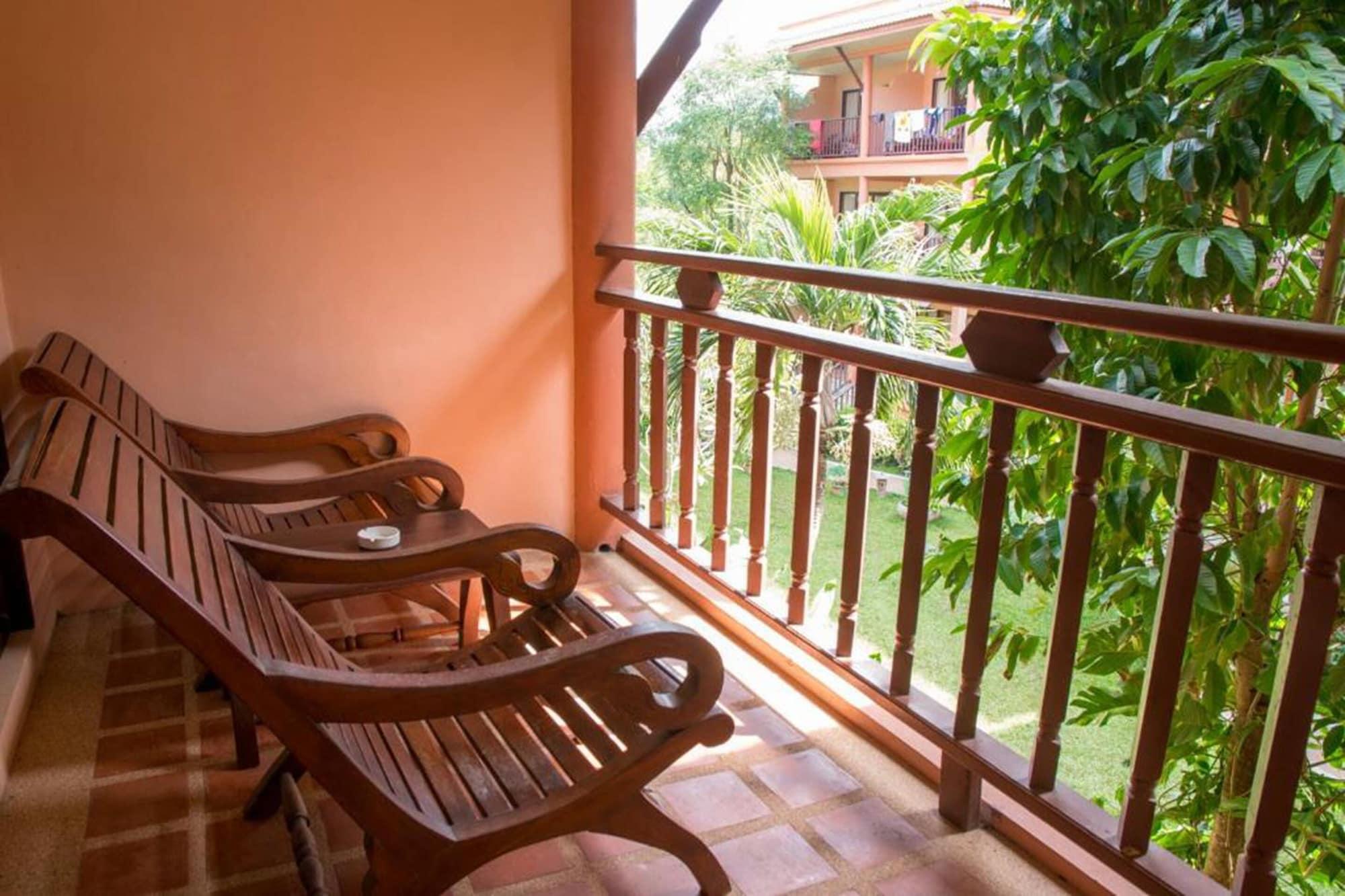 Lanta Casuarina Beach Resort - Sha Plus Ко-Ланта Екстер'єр фото