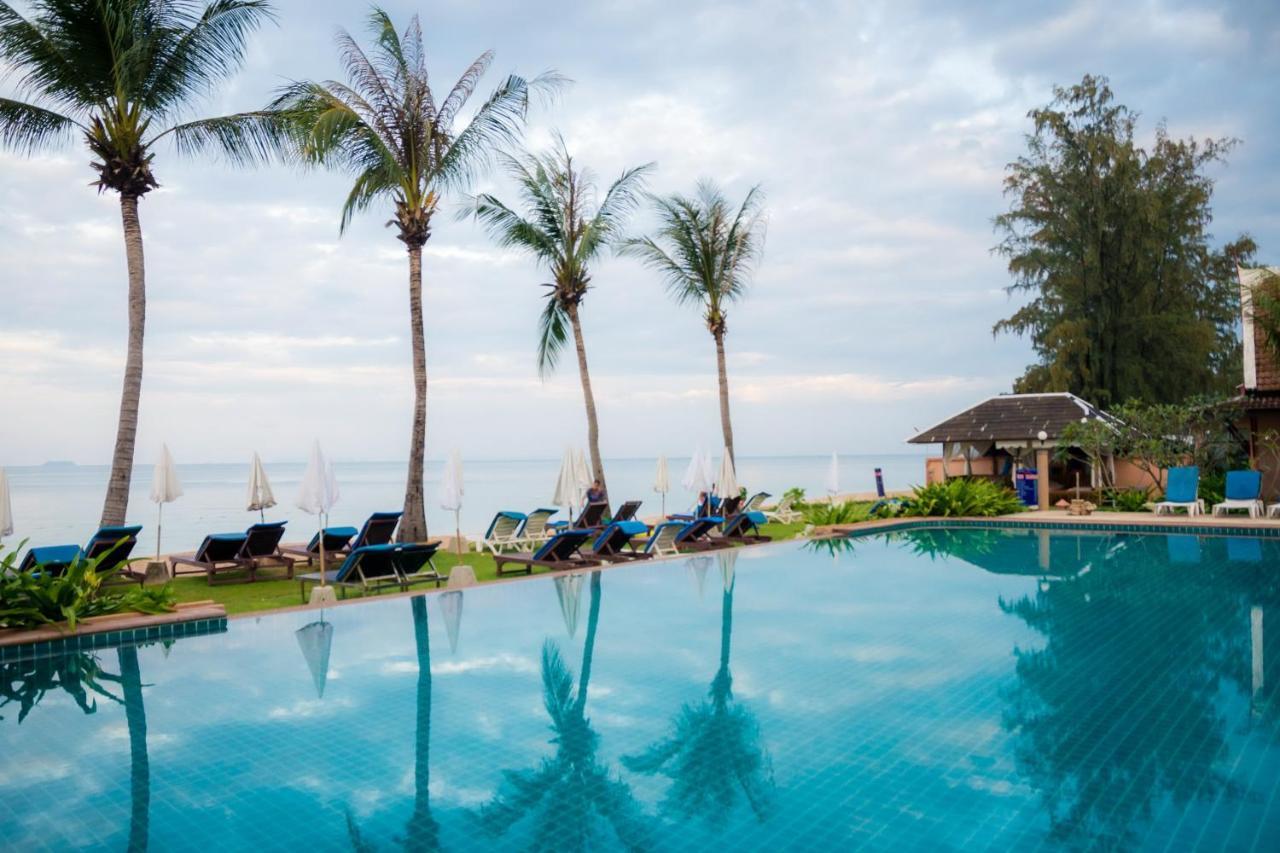 Lanta Casuarina Beach Resort - Sha Plus Ко-Ланта Екстер'єр фото
